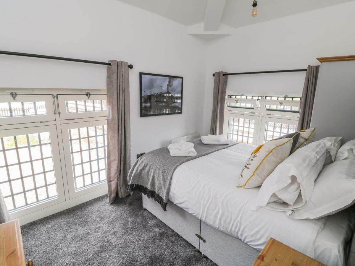 Evening Star Engine Shed Apartment