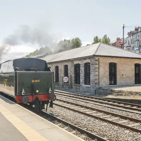 Evening Star Engine Shed Apartment Whitby Exterior photo